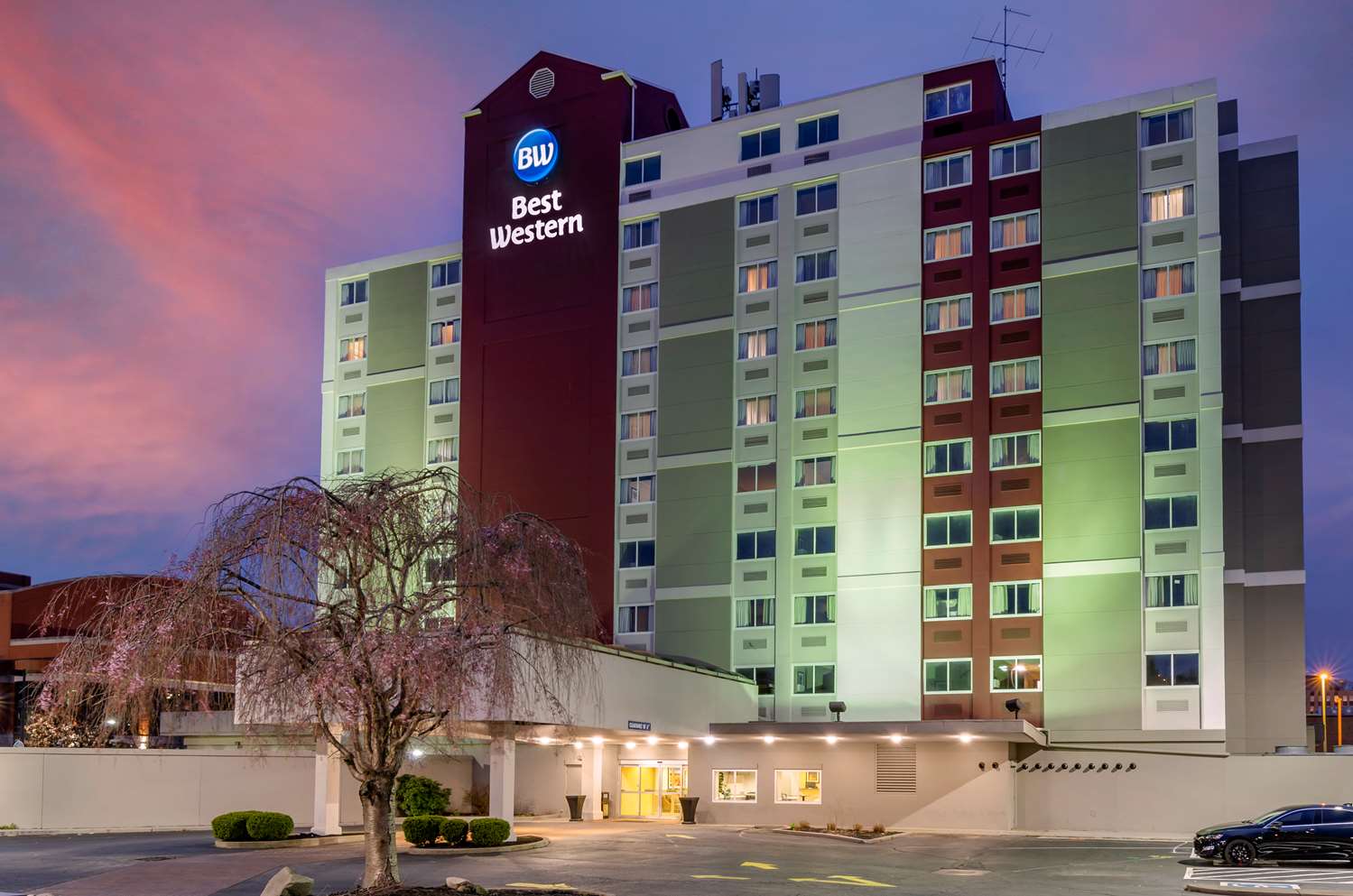Charleston Tower Hotel 2/29