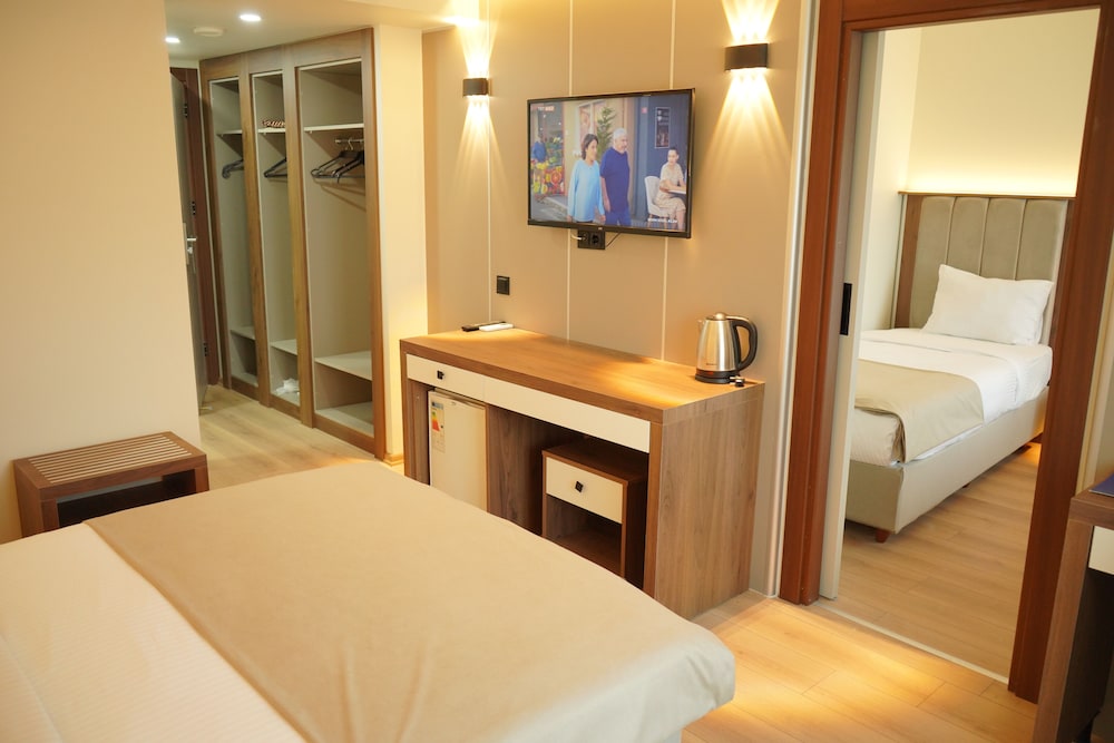Lion City Hotel 12/50