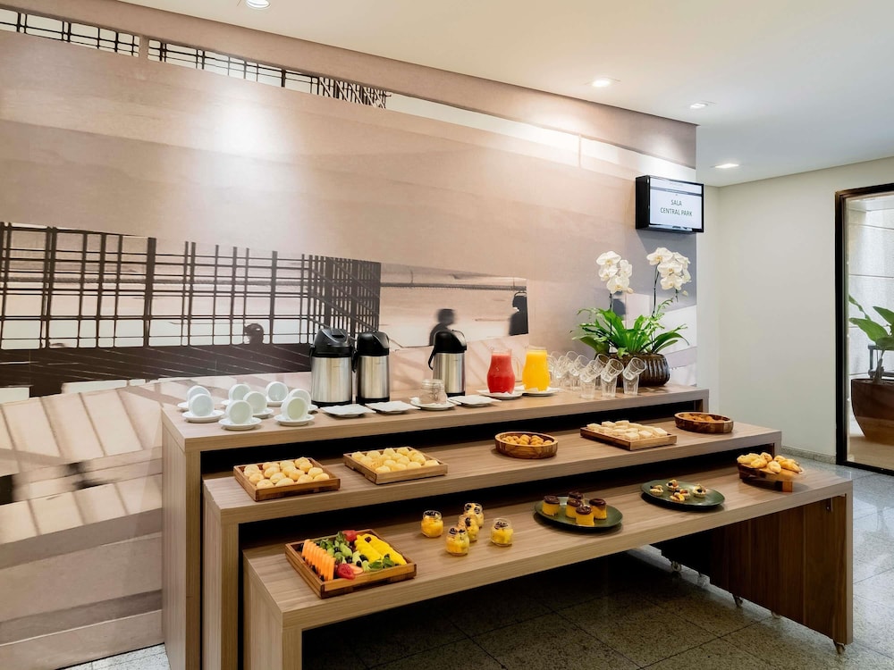 Mercure Sao Paulo Moema Times Square 52/76
