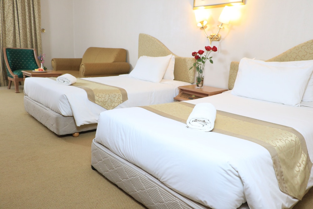 DELUXE, TWIN BEDS