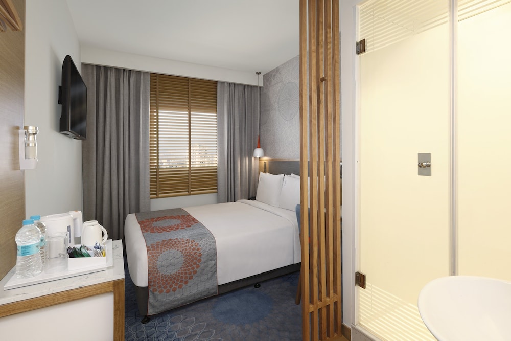 Holiday Inn Express Nashik Indira Nagar 16/56