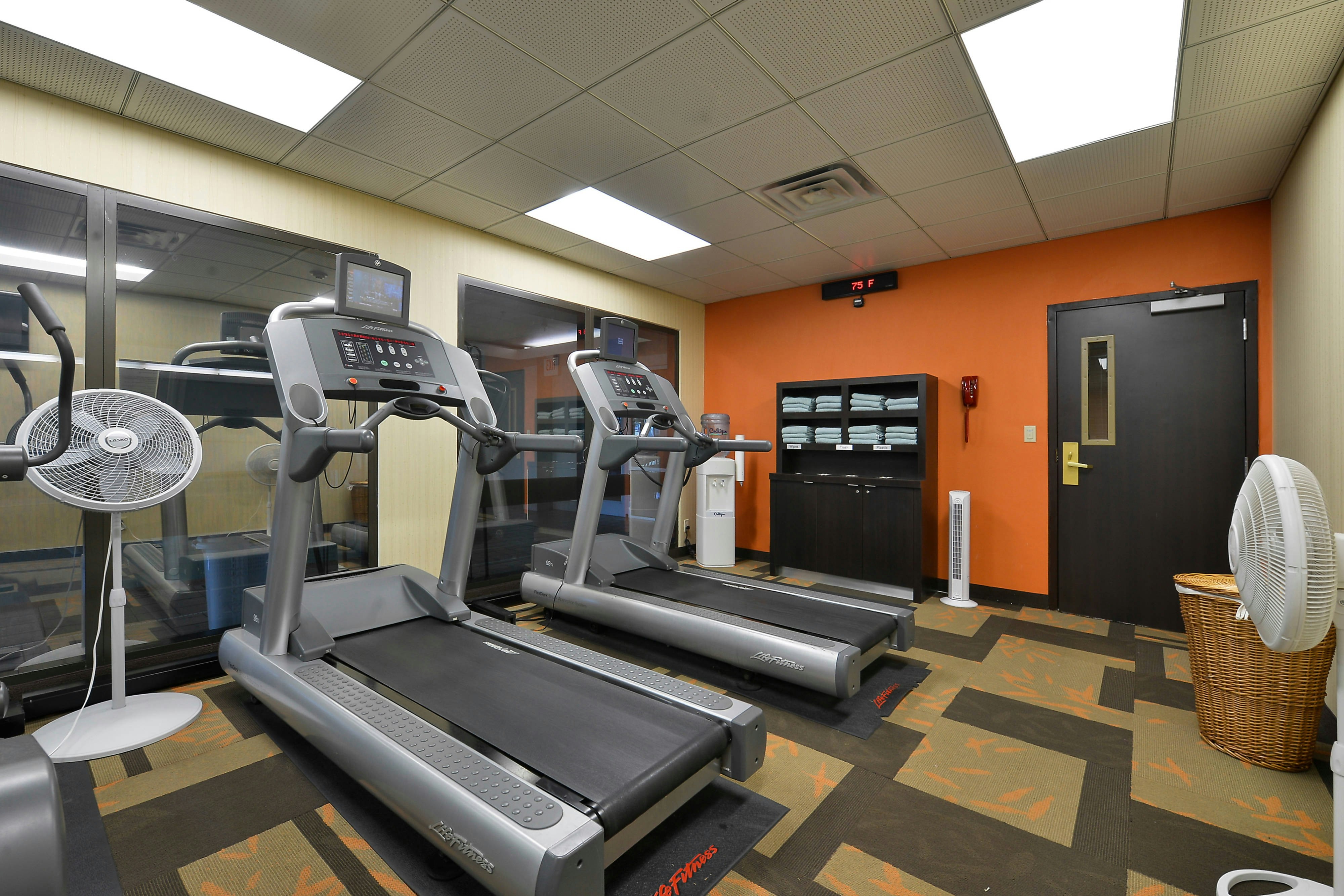 Courtyard By Marriott Bentonville 23/42