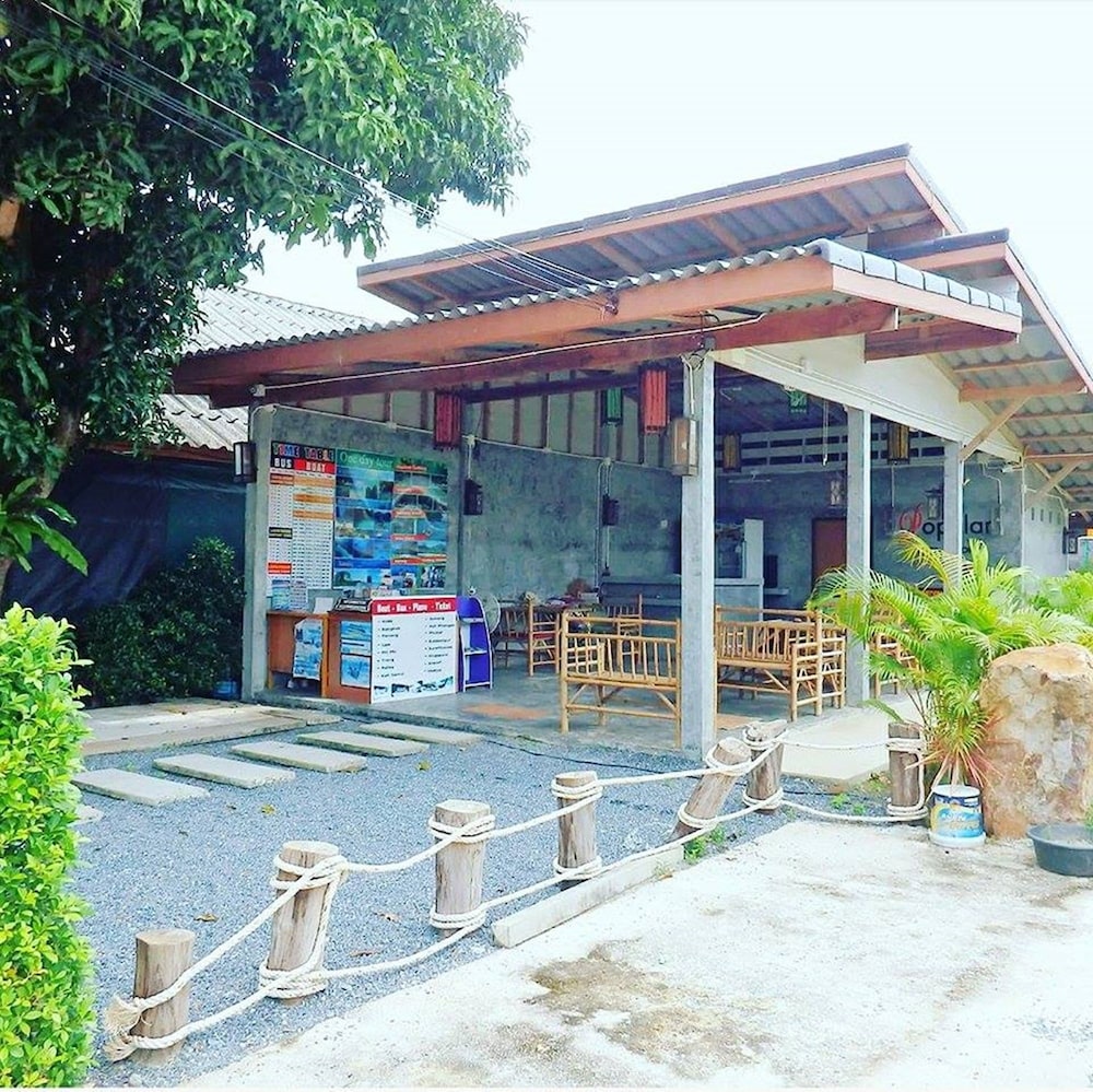 Popular Lanta Resort 4/41