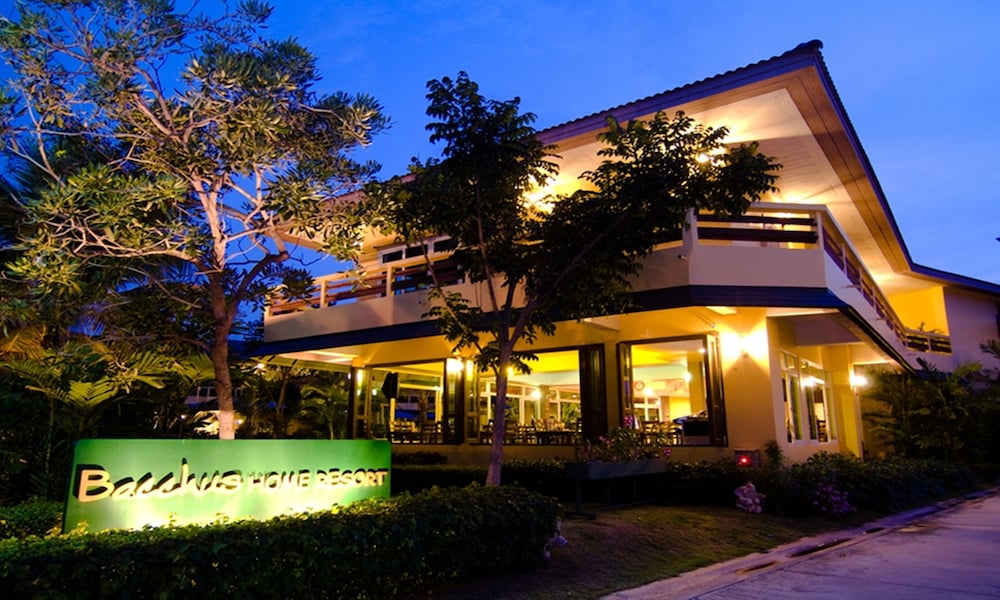 Bacchus Home Resort 2/77