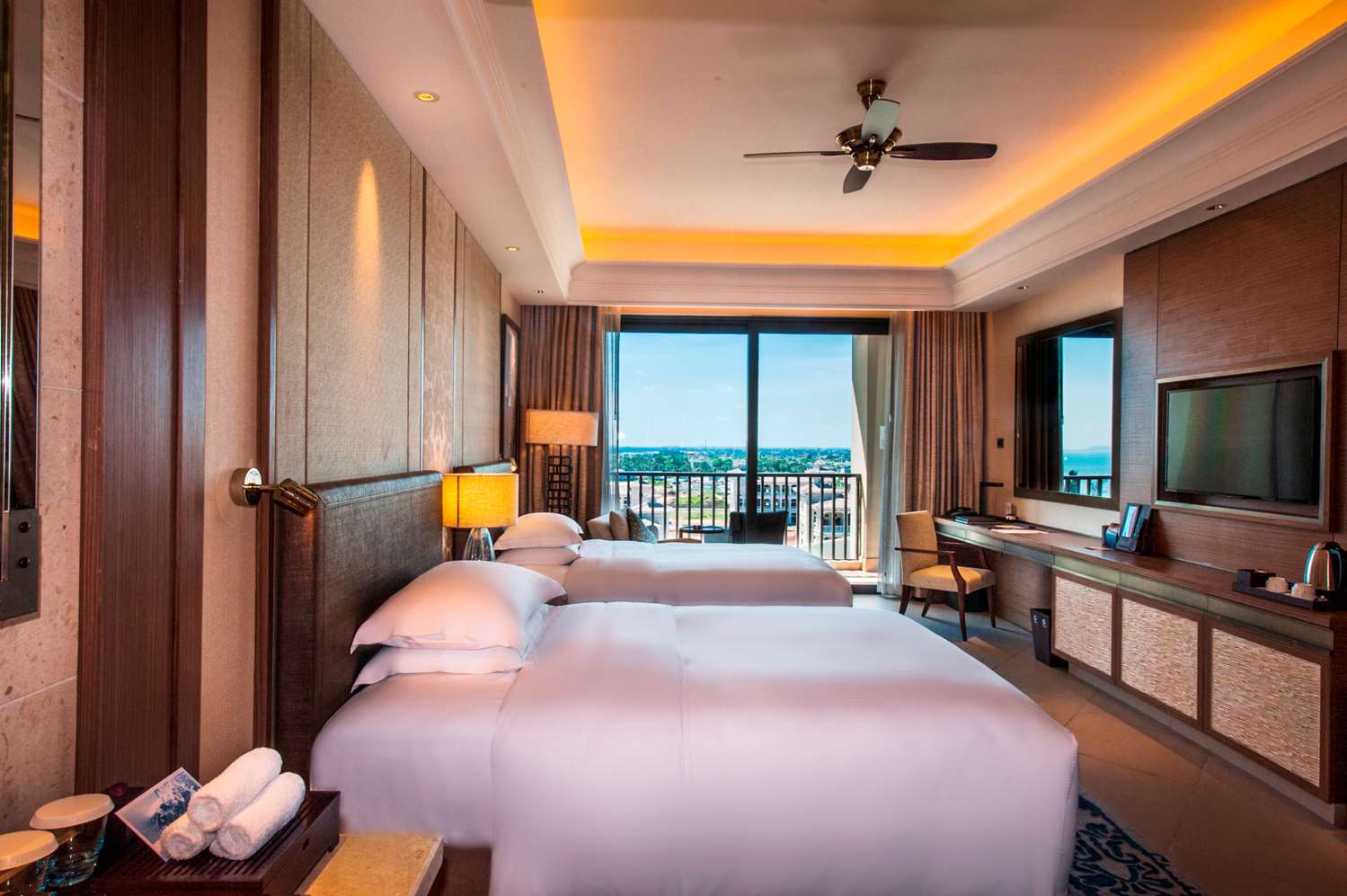 Room, Twin Beds