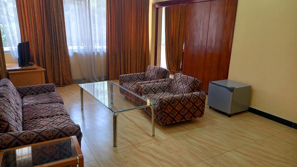 Ghion Hotel 45/69