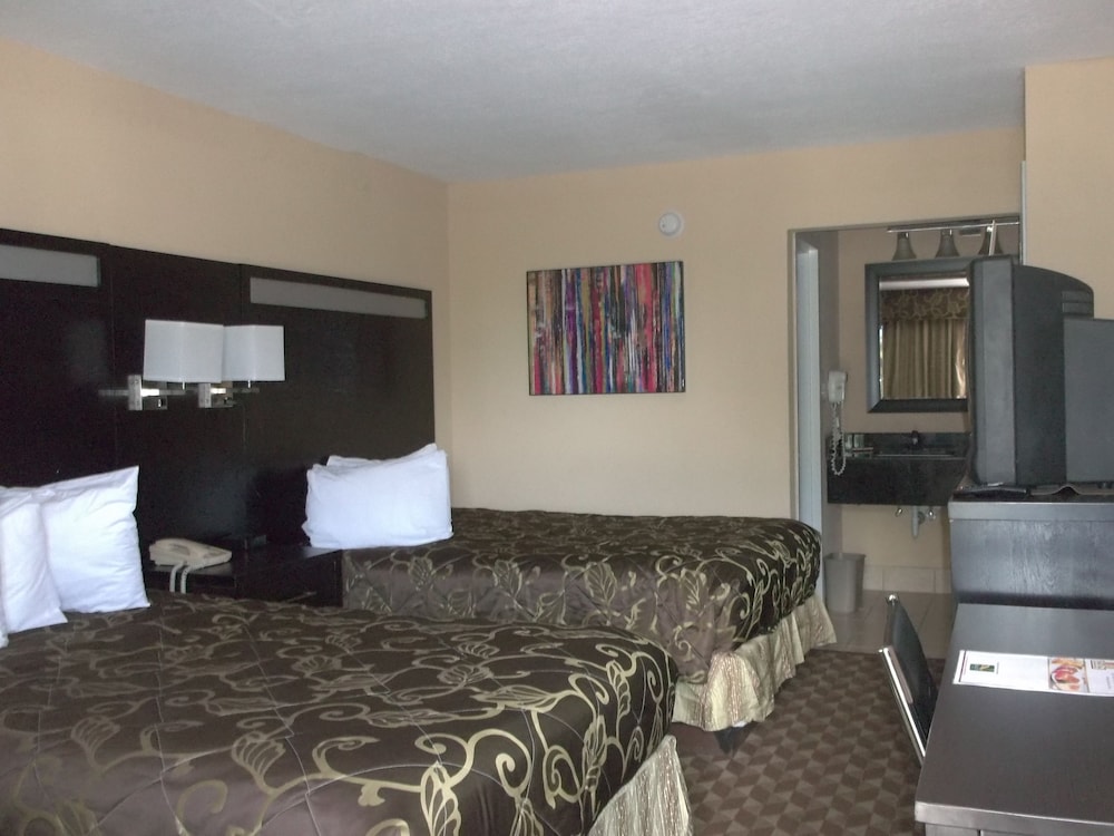 Days Inn Fort Lauderdale Airport North Cruise Port 6/19