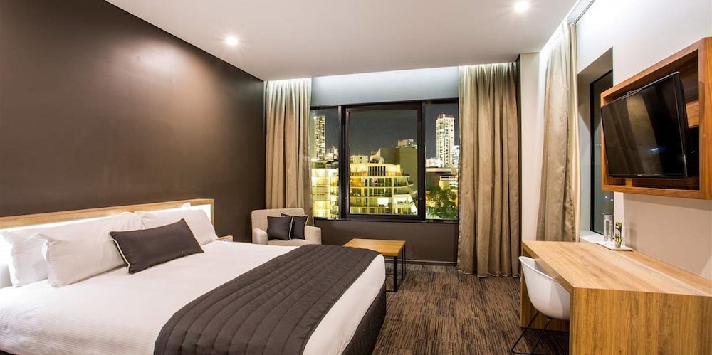 Grand Chancellor Brisbane 25/63