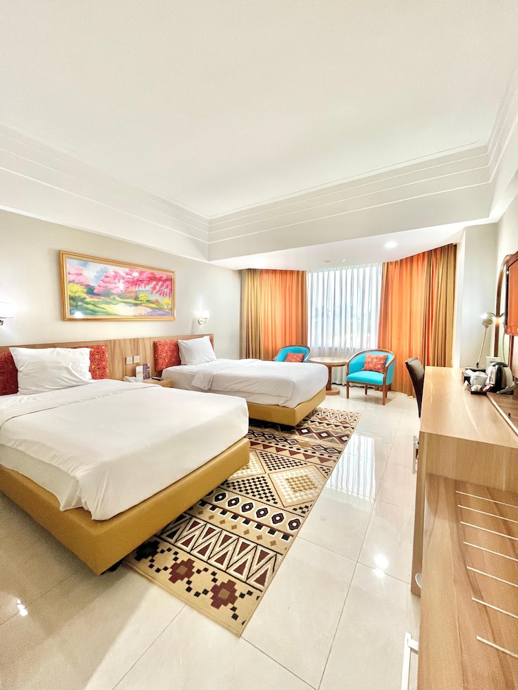 HORISON BANDUNG HOTEL 8/50