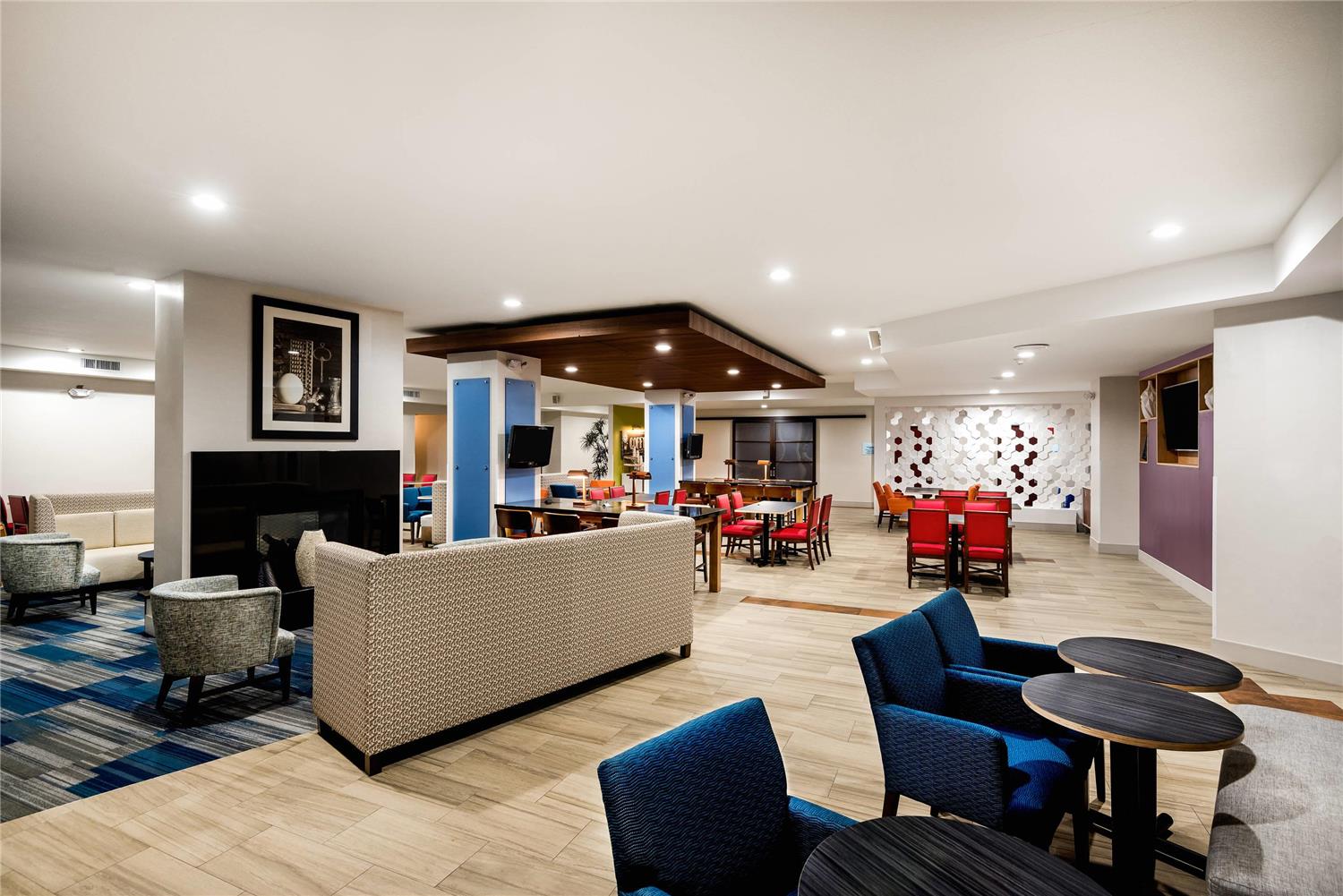 Country Inn & Suites by Radisson, Downtown Albany New York 13/24