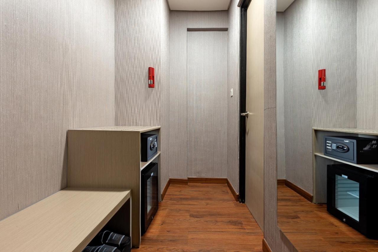 Hotel NEO Gading Solo 14/15