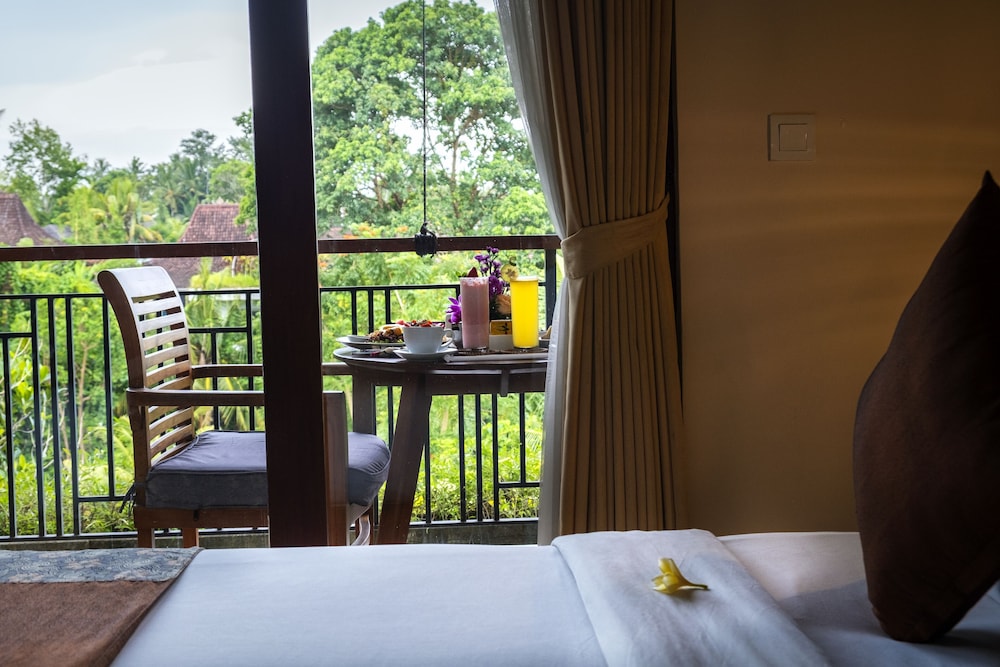 Gunung Merta Bungalows 7/22