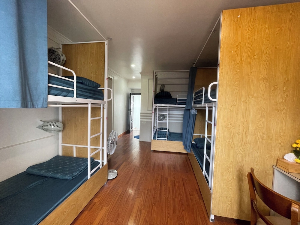 Il Divo Hostel 30/50