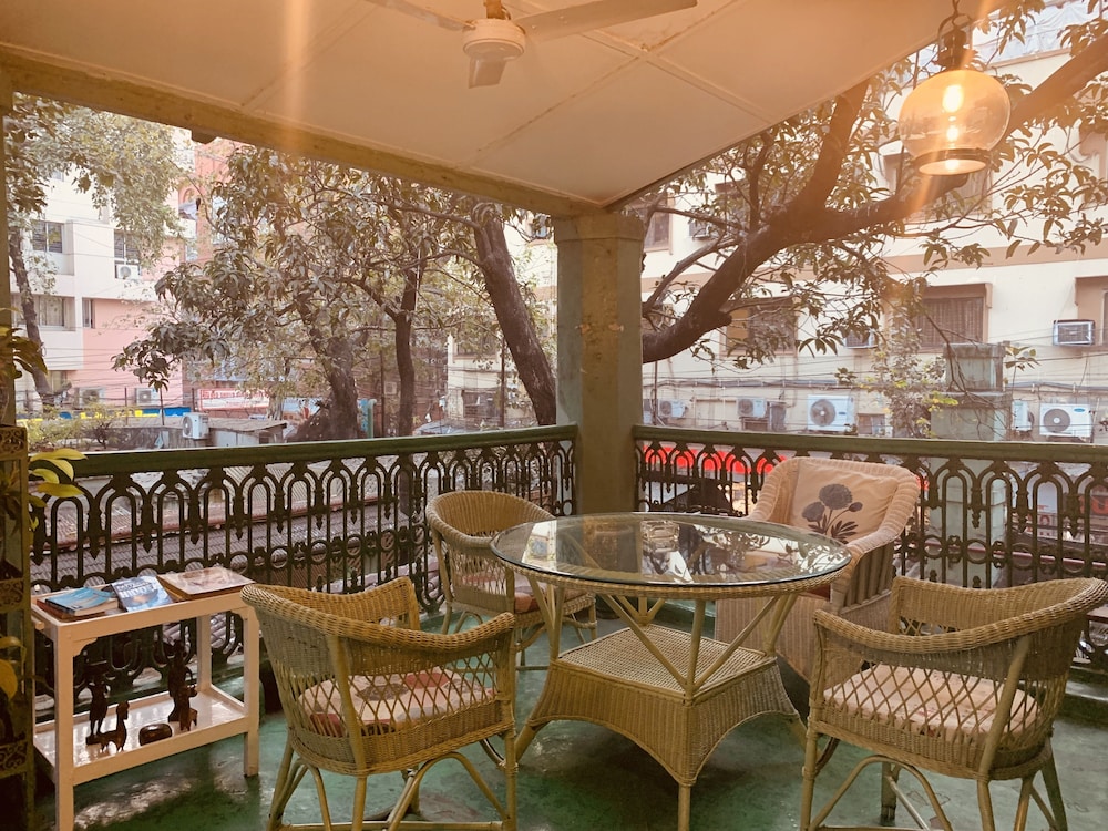The Elgin Fairlawn Kolkata 49/60