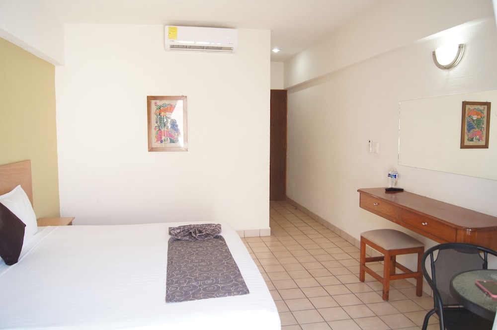 Hotel Amakal 12/42