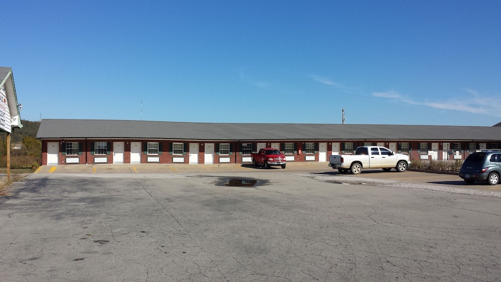 Green Country Inn 3/31