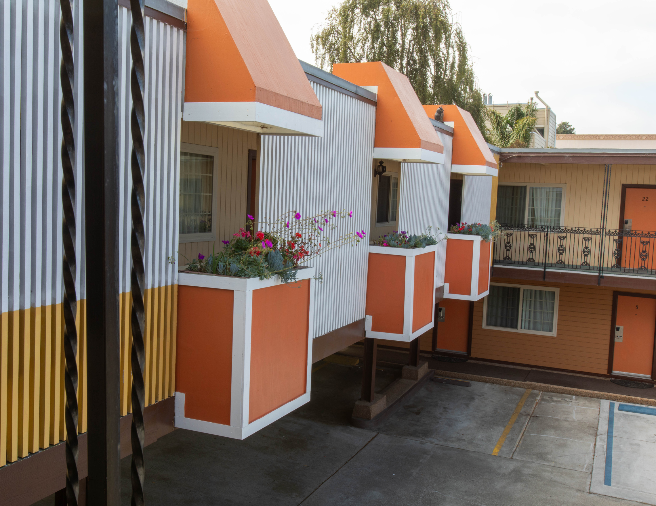 Pacific Heights Inn By Magnuson Worldwide 7/49