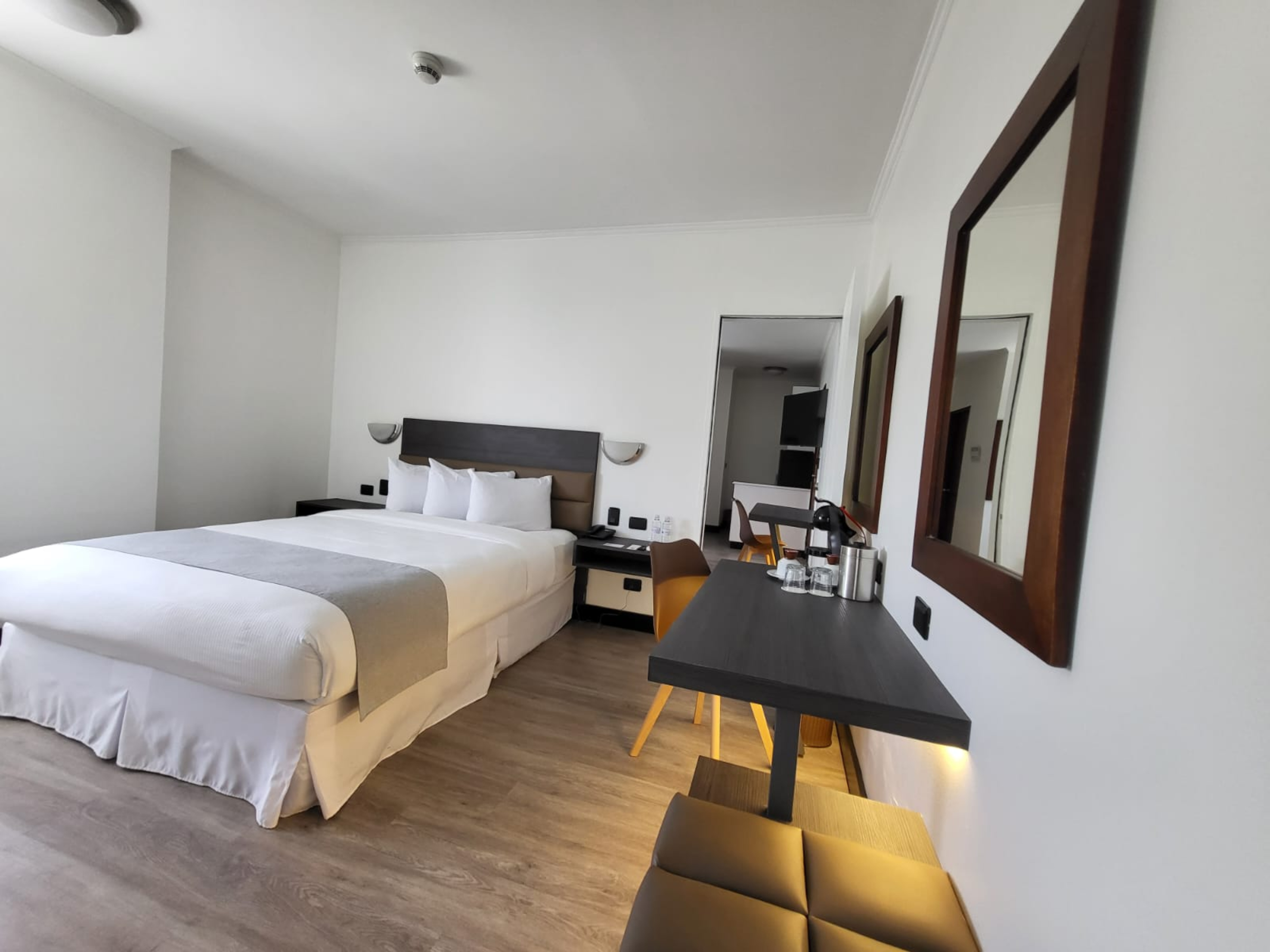 جناح متصل عائلي، Parque Del Lago Hotel 4/10