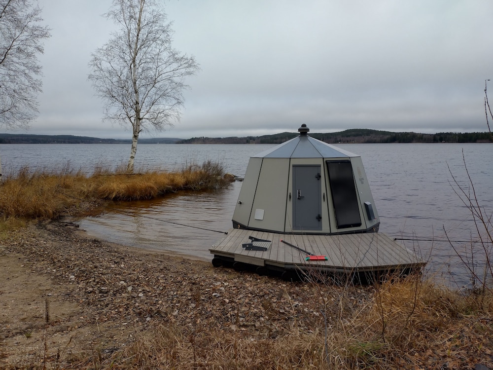 Akerby Herrgard 18/50