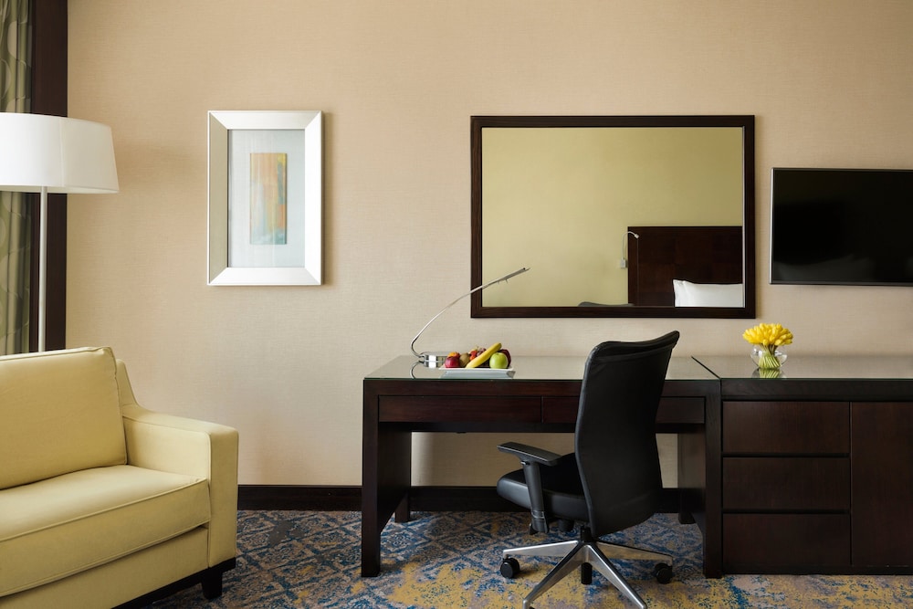Crowne Plaza Jeddah 67/69
