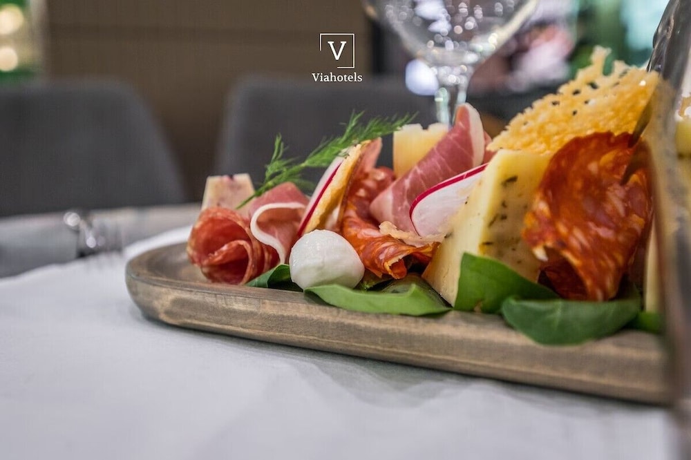 VH Broadway Tirana Hotel 28/50
