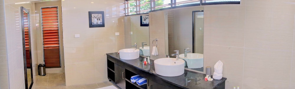 Nila Beach Resort Fiji 28/32