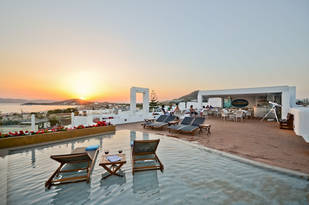Naxos Island Hotel 65/74