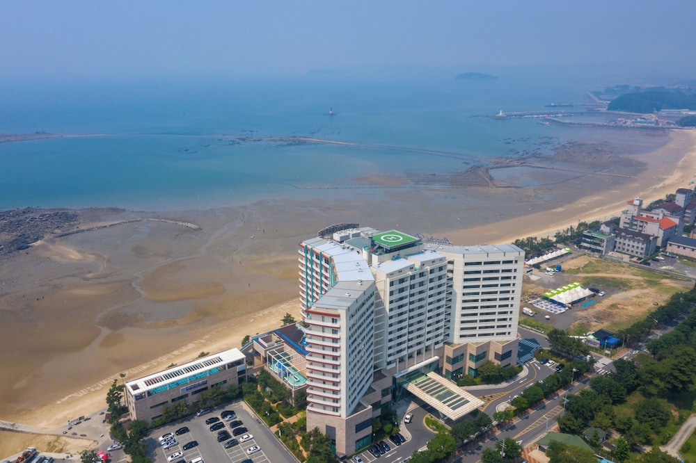 Beache Palace 3/34