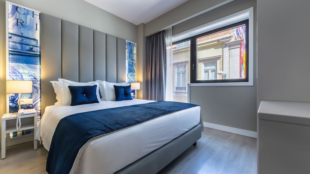 SUPERIOR, DOUBLE BED