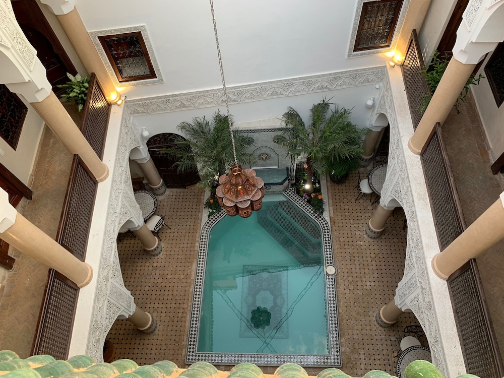 Riad Abaka 24/50