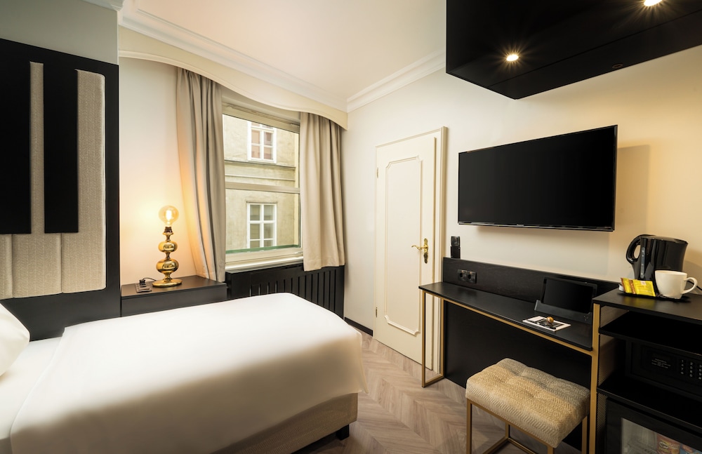 STANDARD, SINGLE BED