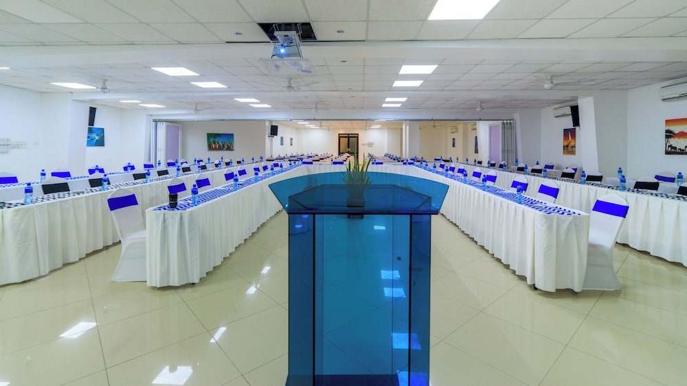 Hotel Sapphire 26/49