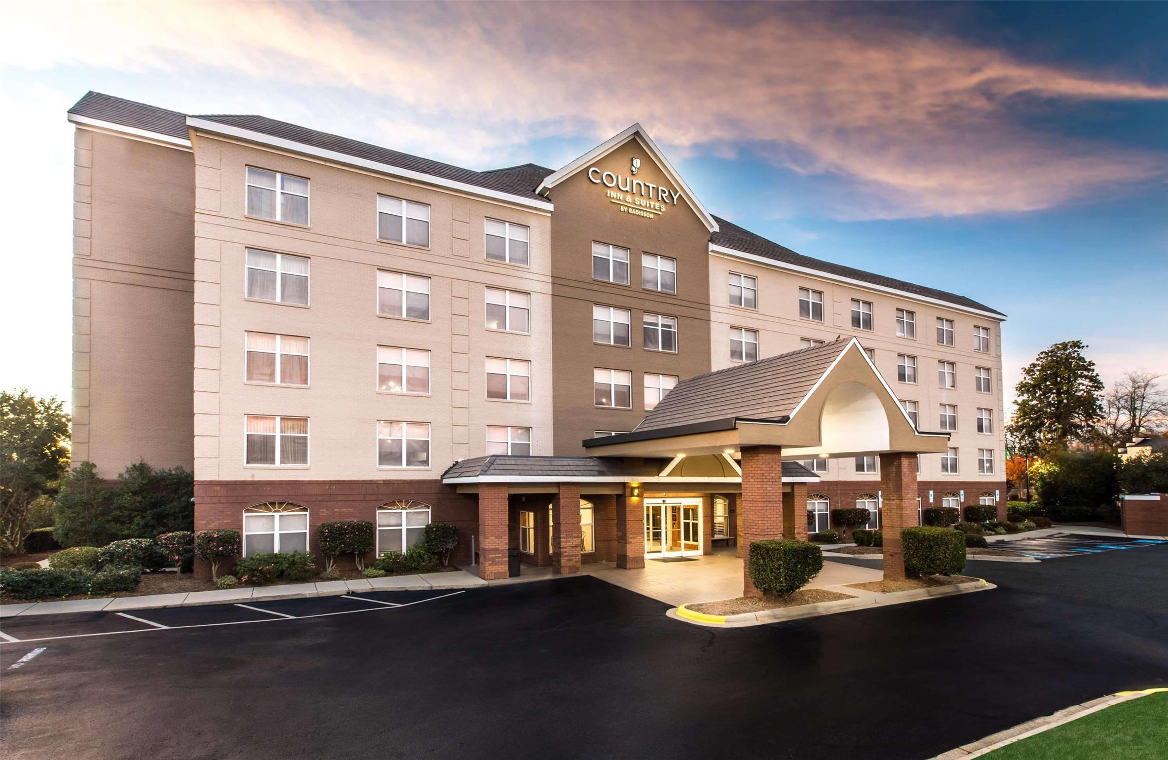 Country Inn & Suites By Radisson Lake Norman Huntersville NC 2/48