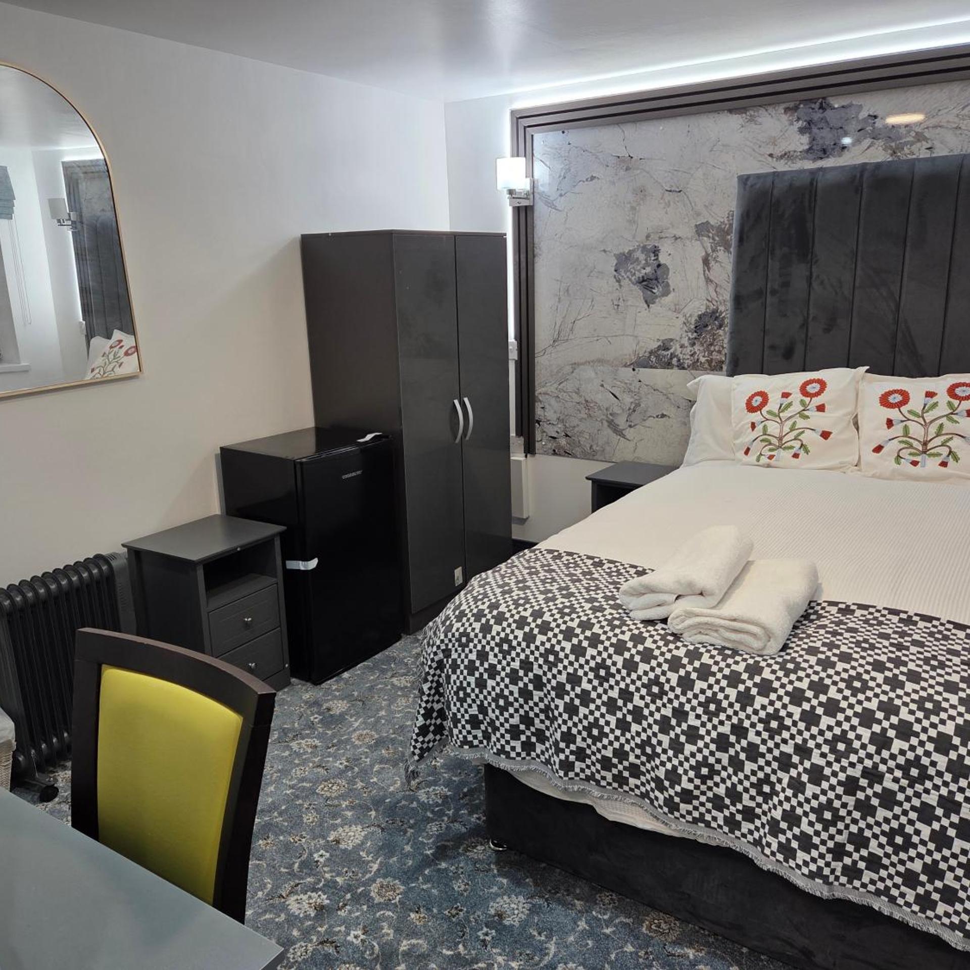 Budget, Double Bed
