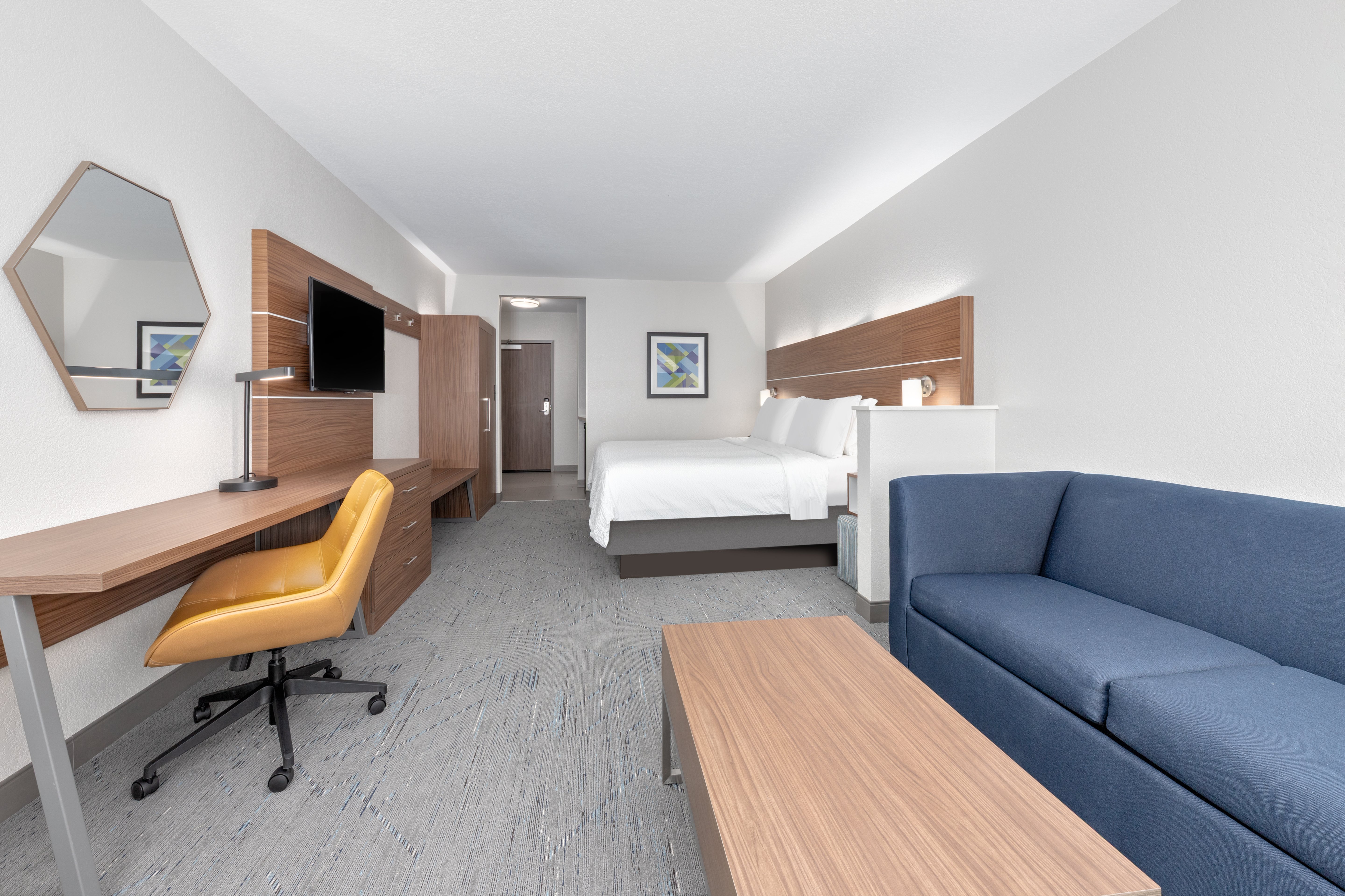 HOLIDAY INN EXPRESS & SUITES MOORE 58/75