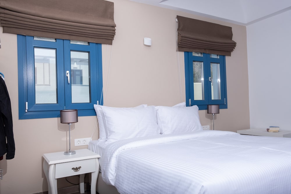 Tristhenia Hotel 21/66
