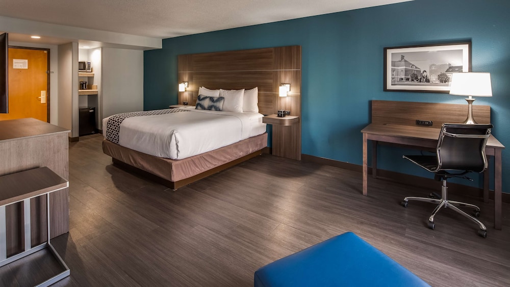 Best Western Plus Champaign/Urbana Inn 9/33