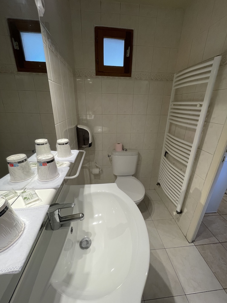 Hotel Les Cigalons 23/25