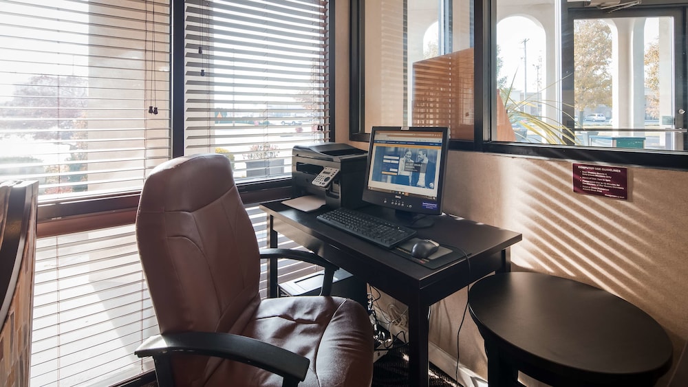 Best Western Executive Inn Grove City 17/28