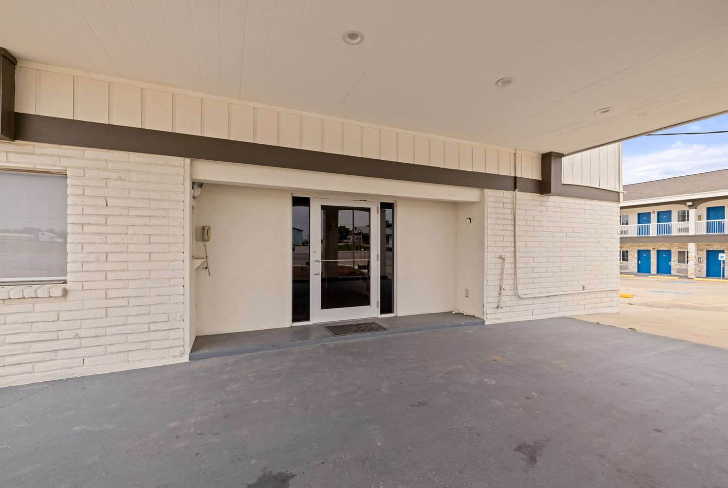 Days Inn by Wyndham Kenedy/Karnes City 19/23