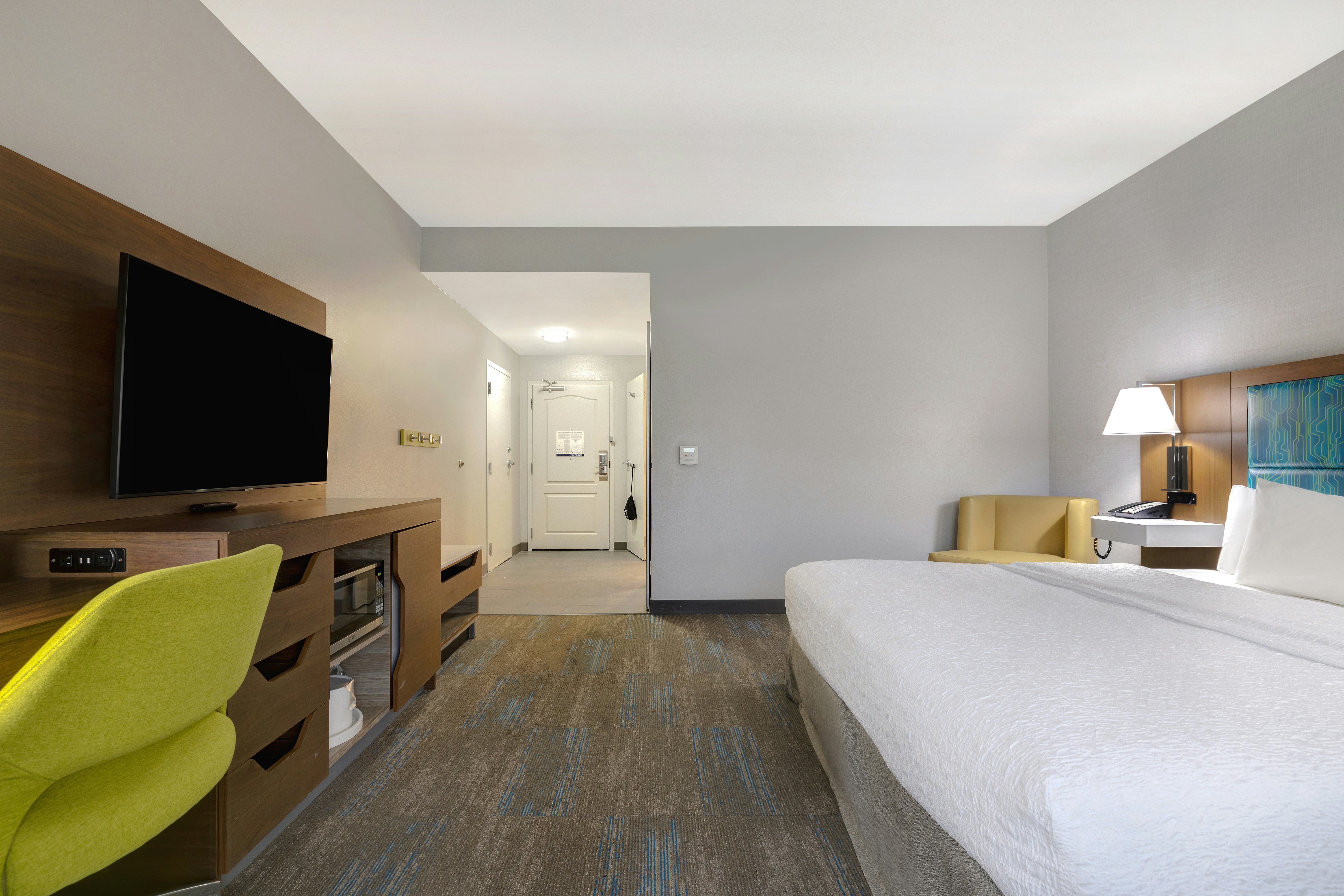 ROOM, KING BED