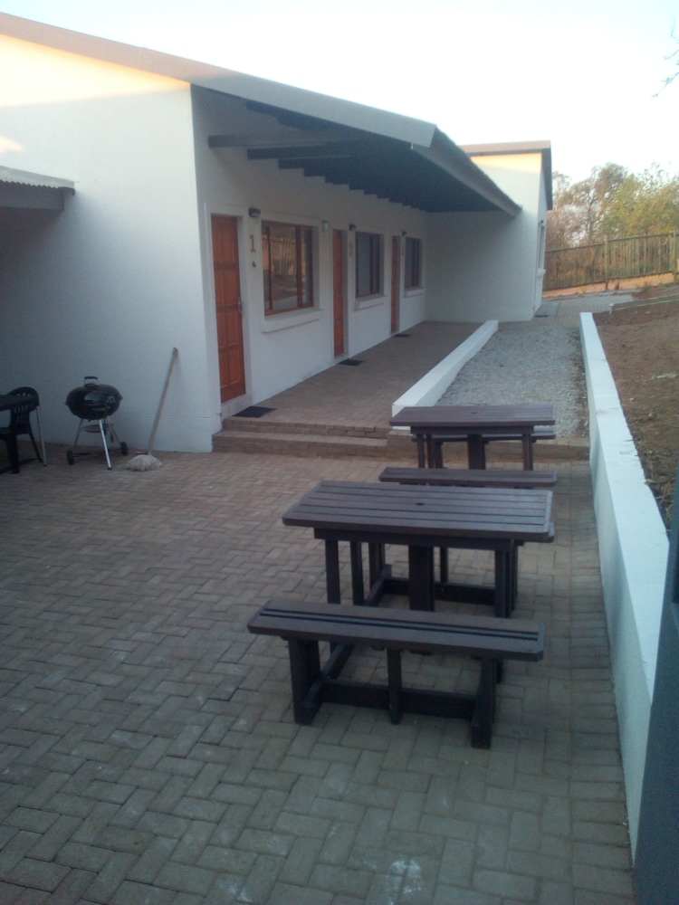 Hazyview Buffalo Game Lodge 12/29