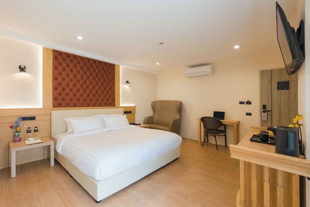 Heaven Boutique Hotel 7/36