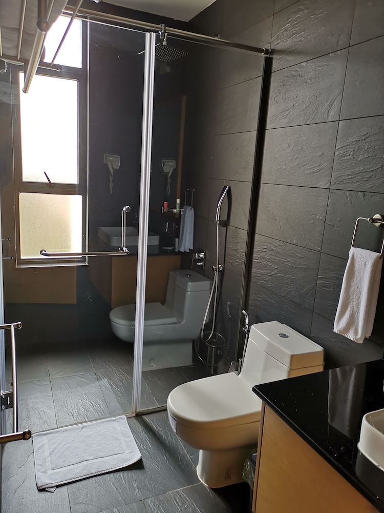 K Hotels 52/54