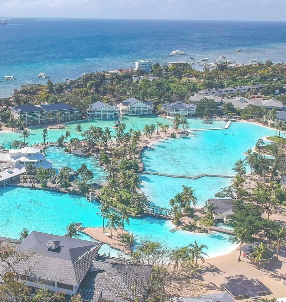 Plantation Bay Resort And Spa 66/68