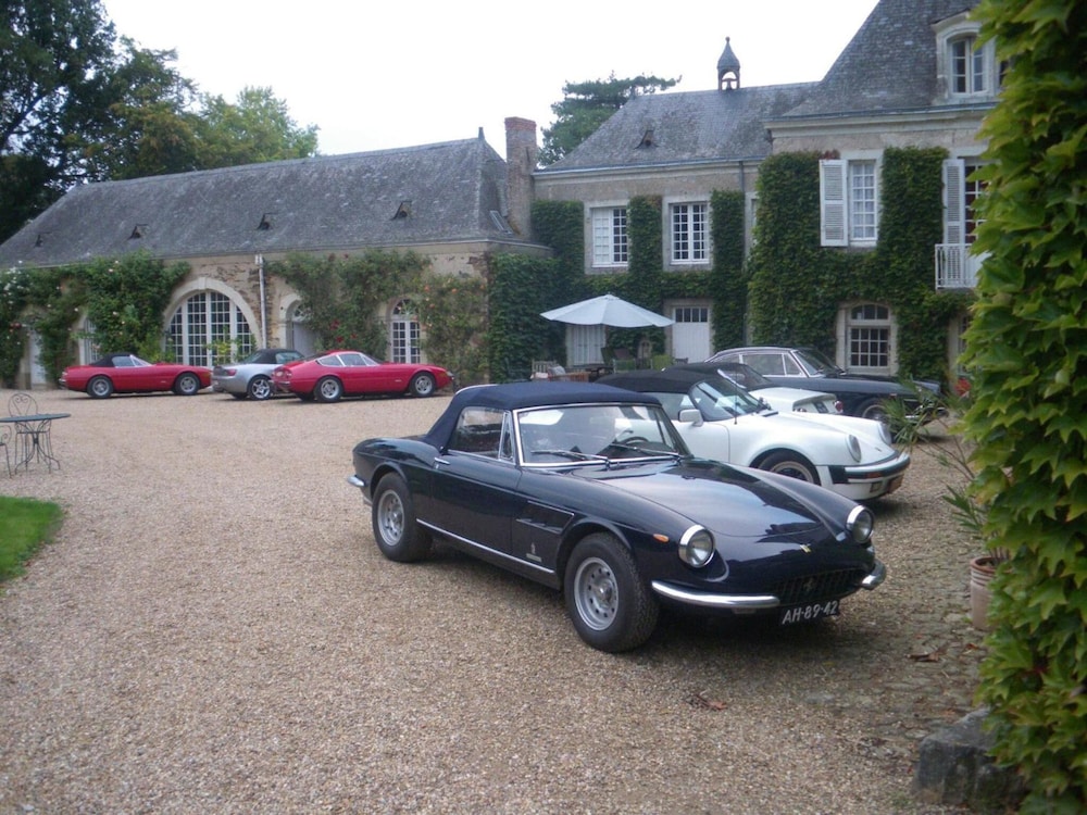 Chateau Du Plessis-Anjou 20/36