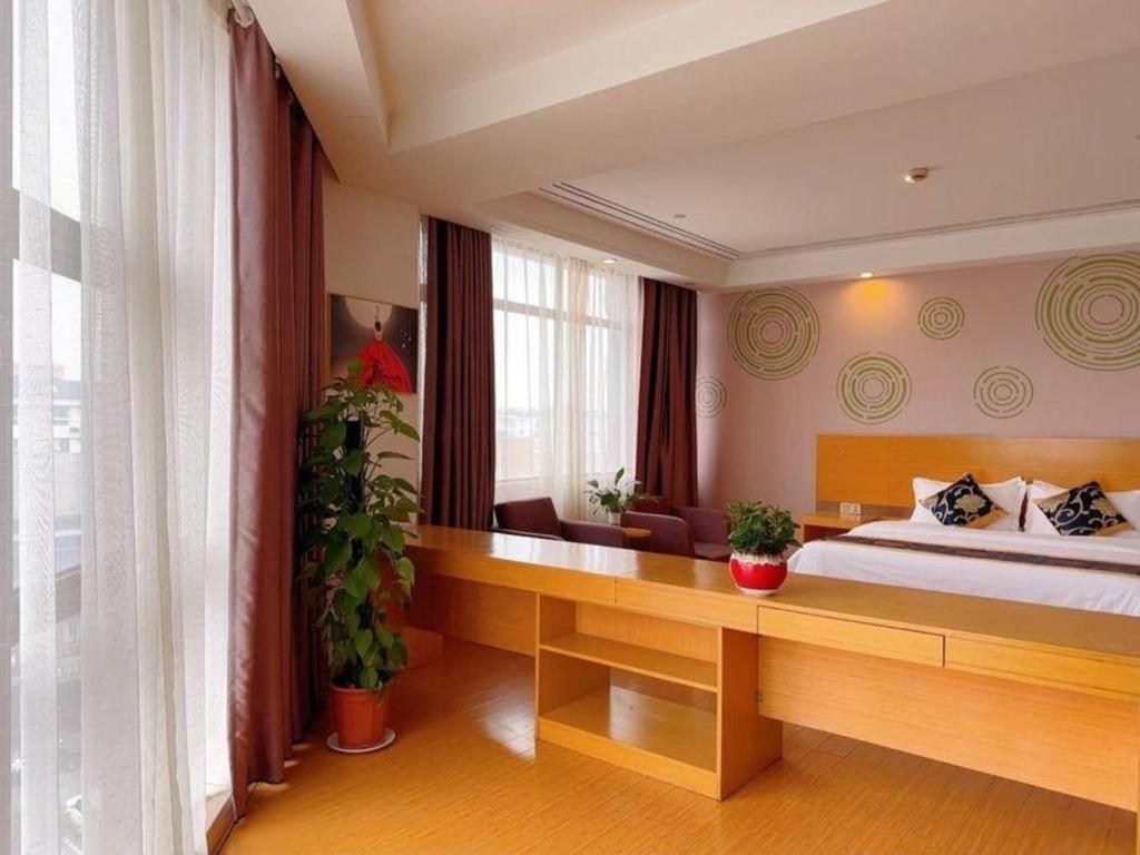 GreenTree Inn ShangHai Fengxian District XiaoTang Road Hotel 31/50