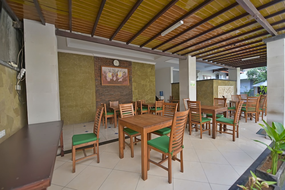 Hotel Sandat Legian 48/62