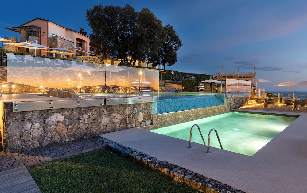 Golfo Dei Poeti Relais Spa 74/83