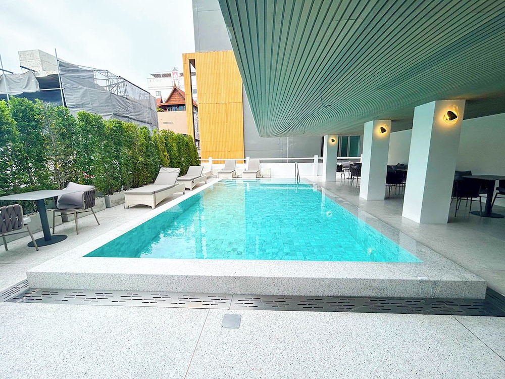 The One Bay Breeze 65/69